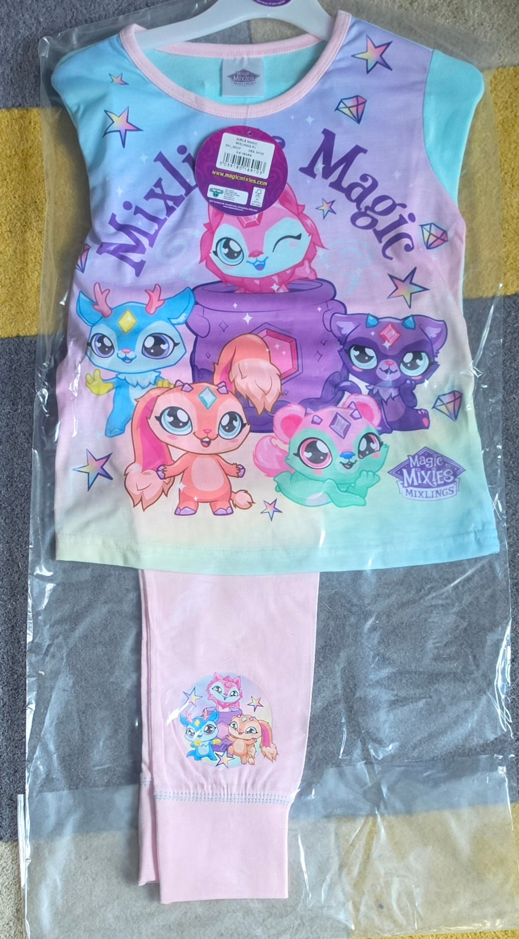 P129 MIXLINGS PYJAMAS
