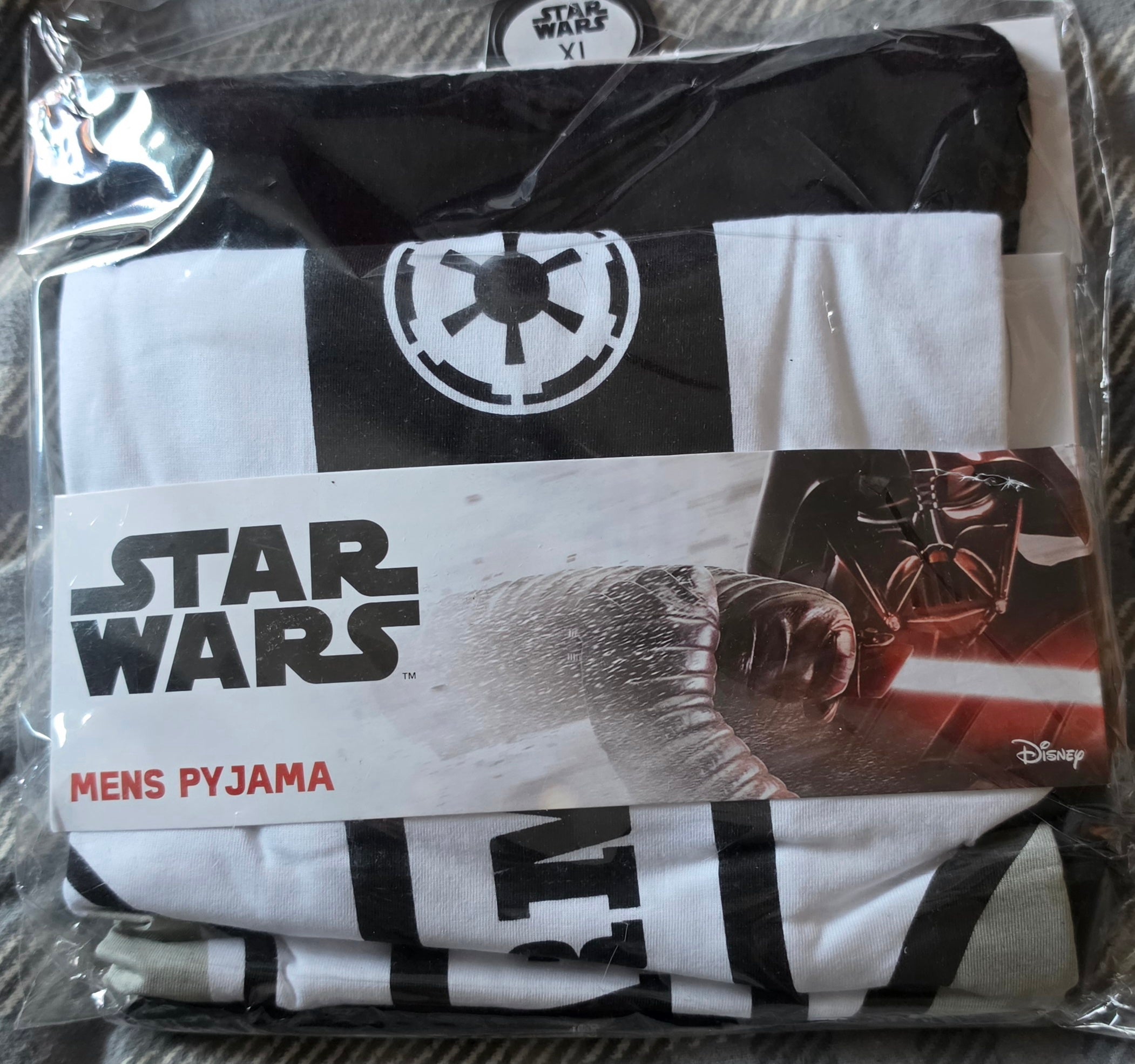 P165 TEEN/ADULT STAR WARS PYJAMAS